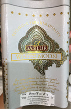 Load image into Gallery viewer, Basilur Premium oolong green tea 100g in metal caddy