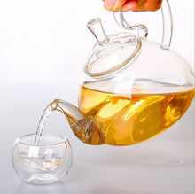 Load image into Gallery viewer, Elegant Heat Resistant Glass Teapot 600ml