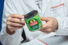 Load image into Gallery viewer, UNCLE VANYA Green peas 400 ml metal can