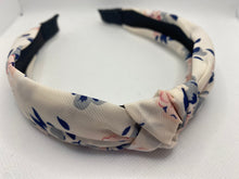 Load image into Gallery viewer, Knot Decor Floral Pattern Hair Hoop Headband
